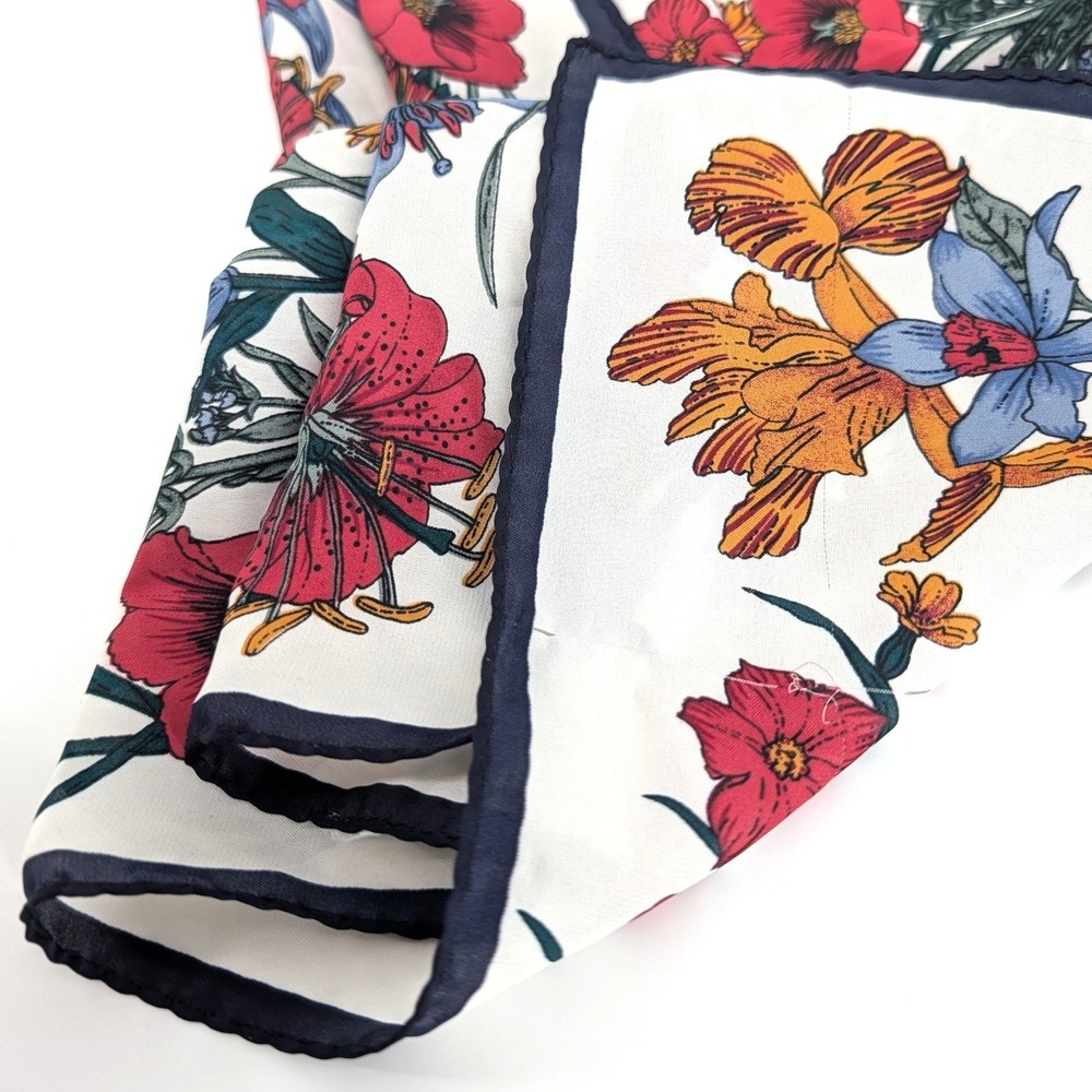 Vintage Style Floral Square Scarf Botanical Poppy Print‎ Navy Border 21x21 - Picture 3 of 7